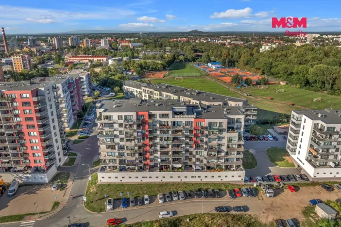 Pronájem bytu 2+kk, Pardubice - Zelené Předměstí, Pod Vinicí, 58 m2