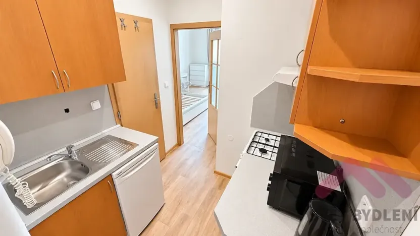 Pronájem bytu 1+kk, Praha - Michle, Brtnická, 30 m2