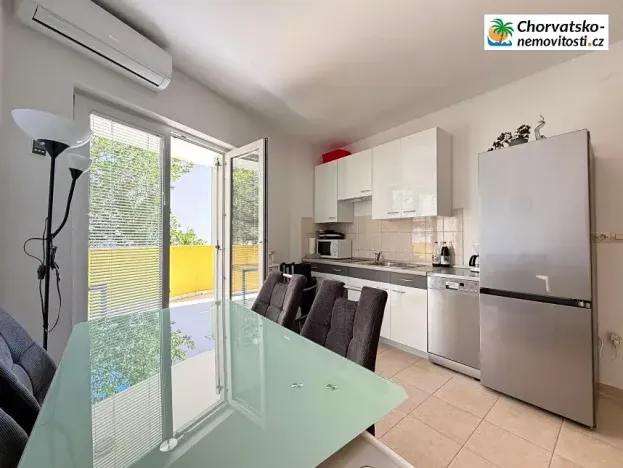 Prodej bytu 2+kk, Novalja, Chorvatsko, 43 m2