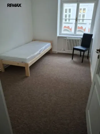 Pronájem bytu 4+1, Praha - Staré Město, Husova, 66 m2