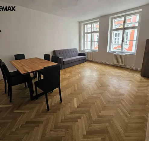 Pronájem bytu 4+1, Praha - Staré Město, Husova, 66 m2