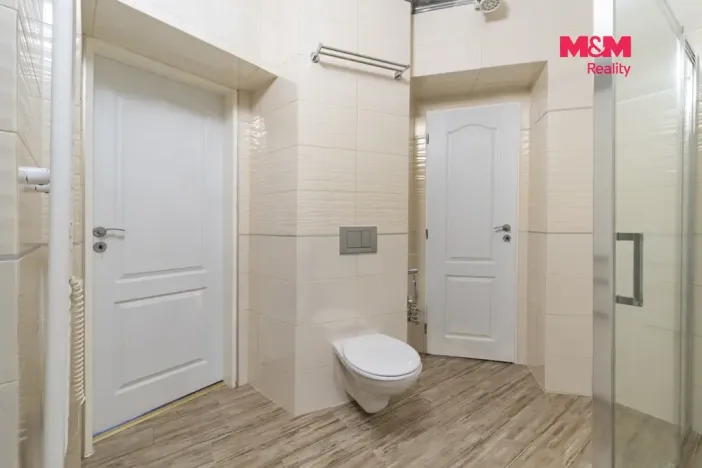 Prodej bytu 5+1, Karlovy Vary, nábřeží Jana Palacha, 340 m2