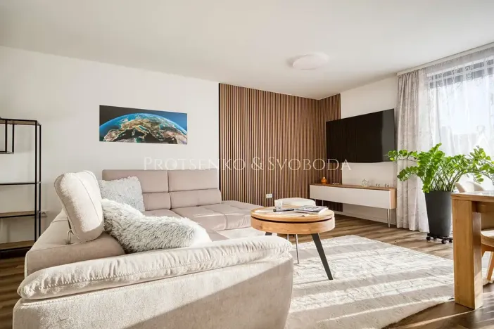 Prodej rodinného domu, Kamenice nad Lipou, Dobšova, 215 m2