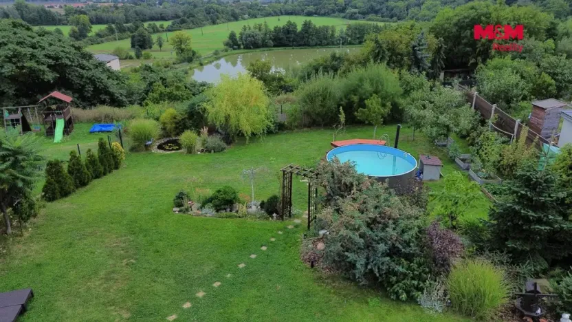 Prodej rodinného domu, Žatec - Bezděkov, 218 m2