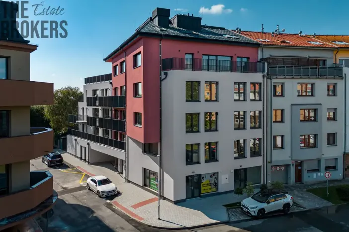 Prodej bytu 4+kk, Praha - Suchdol, U hotelu, 141 m2