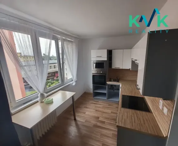 Pronájem bytu 2+1, Karlovy Vary, Školní, 63 m2