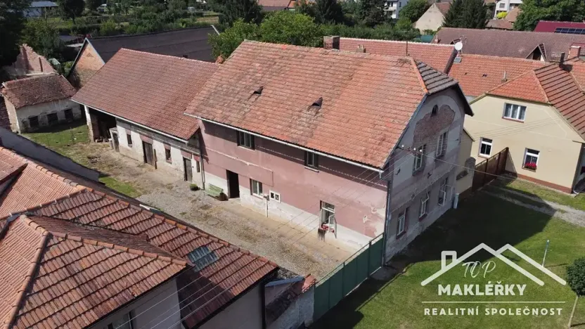 Prodej chalupy, Močovice, 168 m2