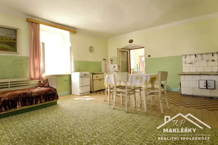 Prodej chalupy, Močovice, 168 m2