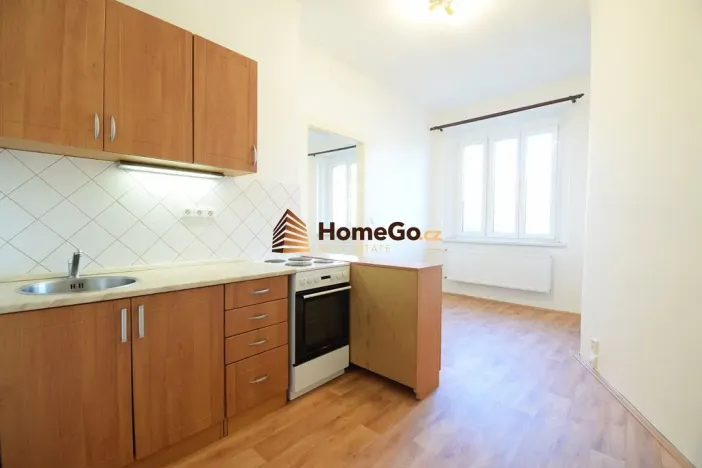 Pronájem bytu 2+kk, Praha - Nusle, Lounských, 52 m2