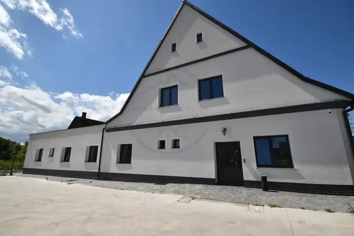 Prodej rodinného domu, Mikulovice, 417 m2