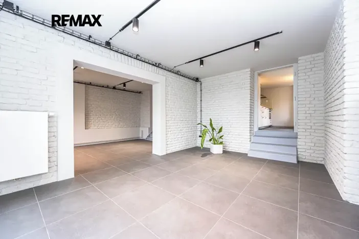 Pronájem kanceláře, Praha - Smíchov, U smíchovského hřbitova, 53 m2