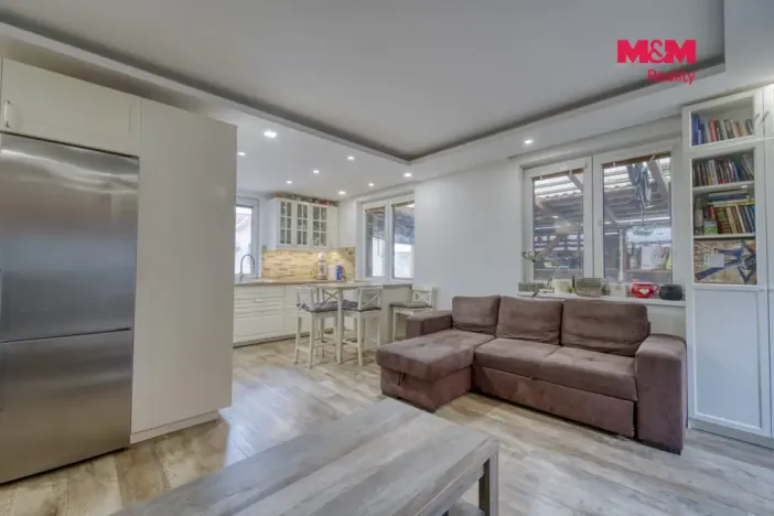 Prodej rodinného domu, Zápy, 181 m2