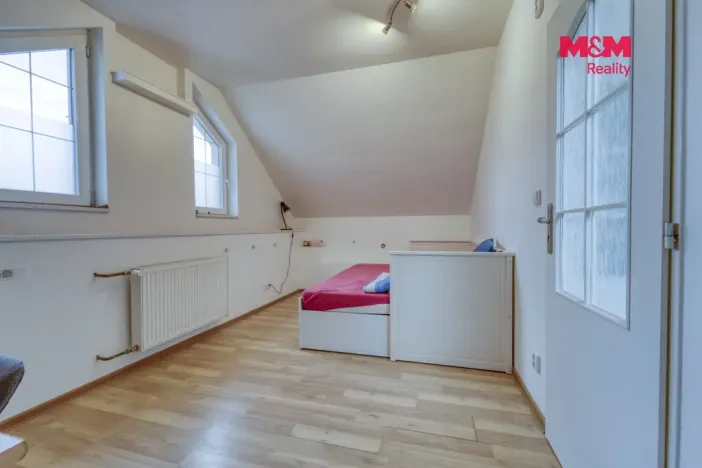 Prodej rodinného domu, Zápy, 181 m2