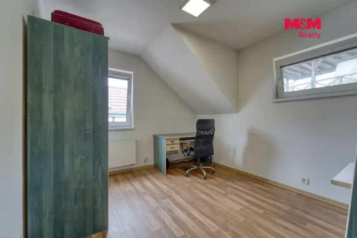Prodej rodinného domu, Zápy, 181 m2