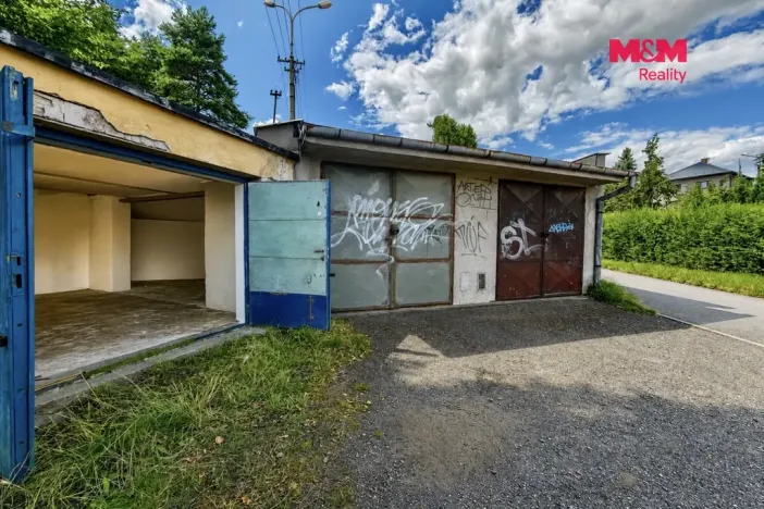 Prodej garáže, Ostrava - Pustkovec, 32 m2