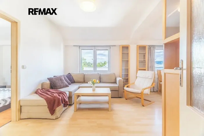 Prodej bytu 2+kk, Dobřichovice, Za Parkem, 42 m2