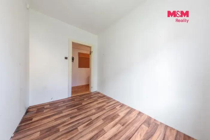 Prodej bytu 3+1, Karlovy Vary, Jiráskova, 74 m2