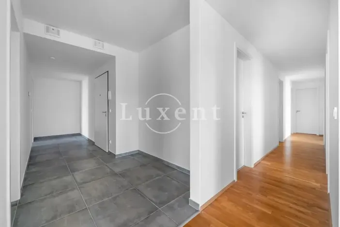 Prodej bytu 5+kk, Praha - Modřany, Mezi vodami, 190 m2