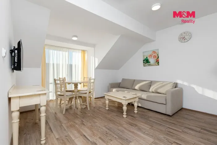 Prodej činžovního domu, Dříteč, 122 m2