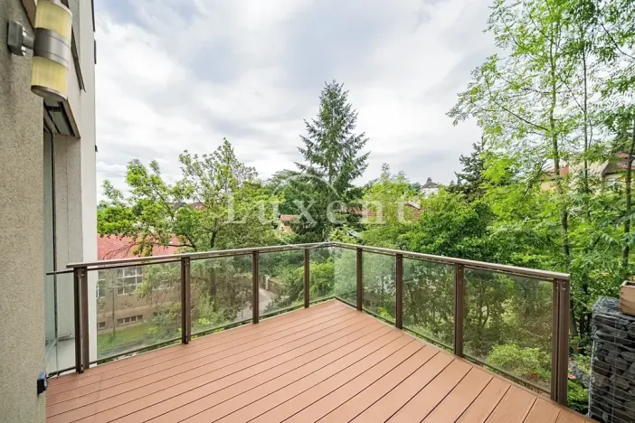 Prodej bytu 2+kk, Praha - Hlubočepy, Výhledová, 74 m2