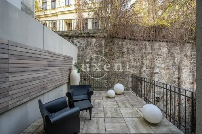 Prodej činžovního domu, Karlovy Vary, Vřídelní, 1221 m2