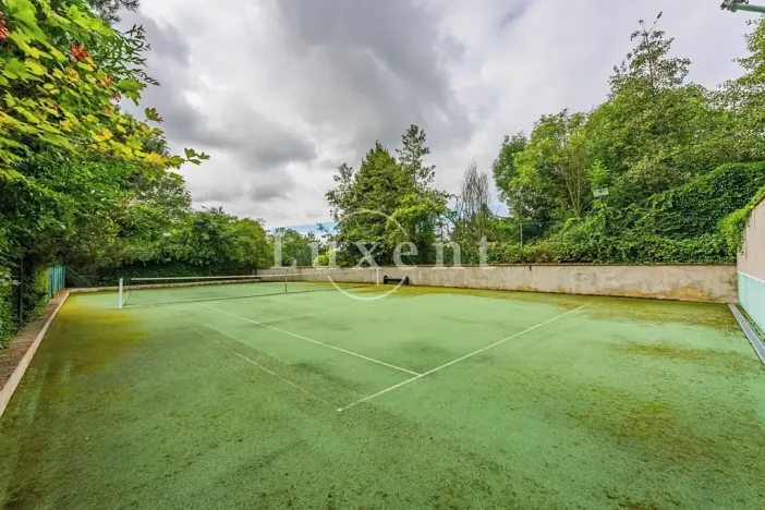 Prodej ubytování, Třebotov, U Tvrze, 2500 m2