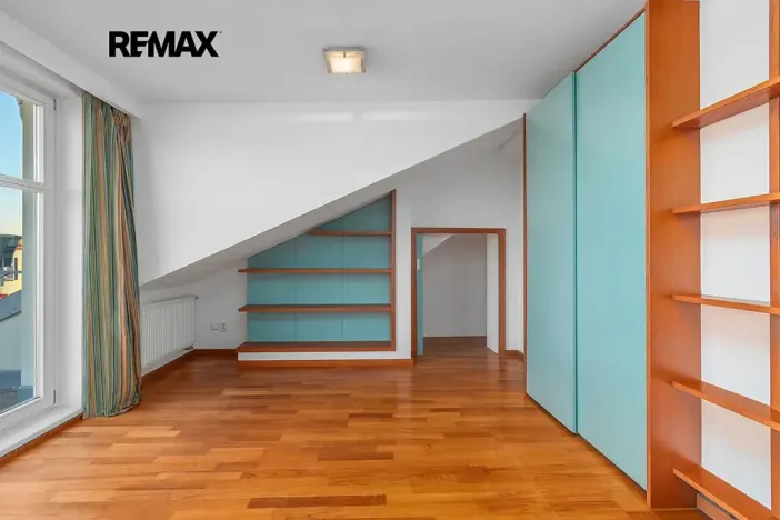Prodej bytu 3+kk, Praha - Holešovice, Dobrovského, 107 m2