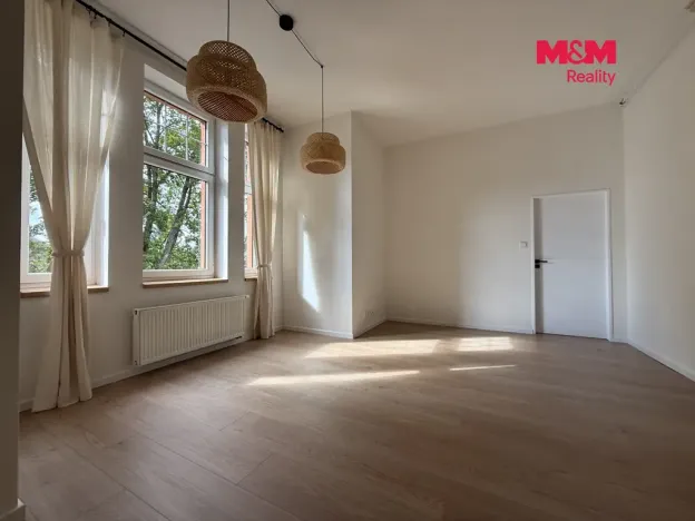 Pronájem bytu 2+kk, Jablonec nad Nisou, Dlouhá, 55 m2