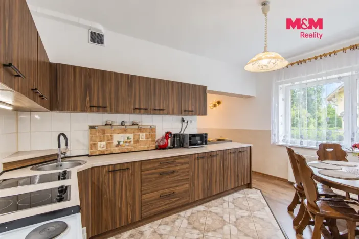 Prodej rodinného domu, Město Albrechtice - Linhartovy, 300 m2