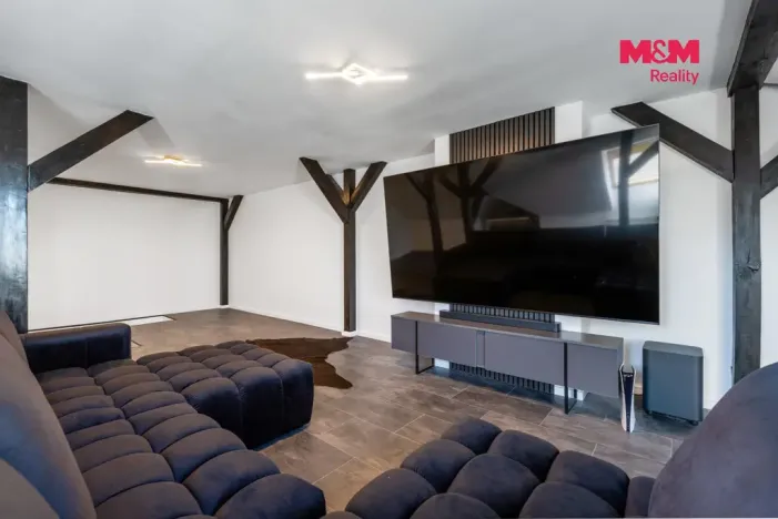 Prodej bytu 4+kk, Králův Dvůr - Levín, Na Lucberku, 141 m2