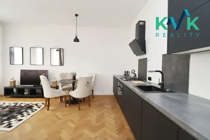 Pronájem bytu 1+kk, Karlovy Vary, Sadová, 50 m2