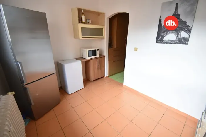 Pronájem bytu 3+1, Karlovy Vary, Majakovského, 74 m2