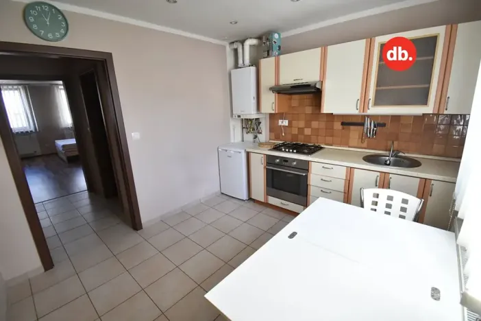 Prodej bytu 1+1, Karlovy Vary, Zeyerova, 35 m2