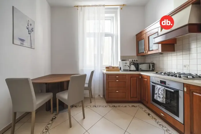 Prodej bytu 1+1, Karlovy Vary, Raisova, 44 m2