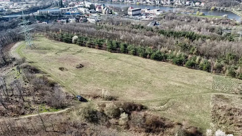 Pronájem louky, Praha - Kyje, 12685 m2