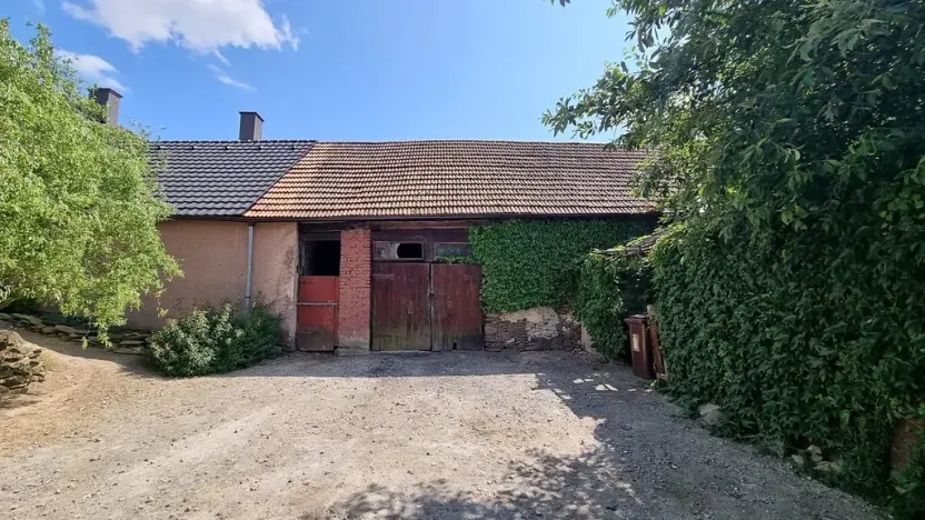 Prodej rodinného domu, Žďárná, 200 m2