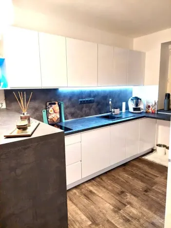 Pronájem bytu 2+1, Hradec Králové, Labská kotlina, 55 m2