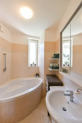 Prodej bytu 3+kk, Praha, Remízková, 91 m2
