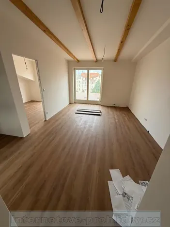 Pronájem atypického bytu, Praha - Vinohrady, 145 m2