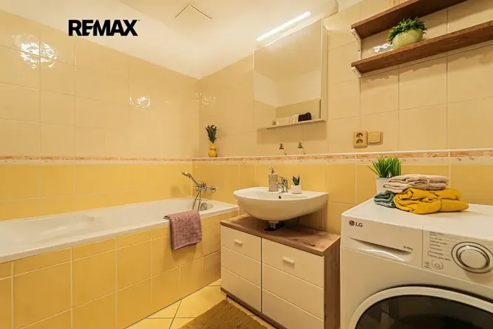 Pronájem bytu 2+kk, Slaný, Kybalova, 56 m2