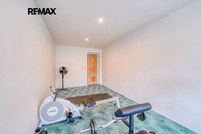 Prodej rodinného domu, Pernarec, 220 m2
