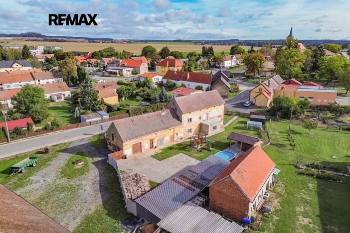 Prodej rodinného domu, Pernarec, 220 m2