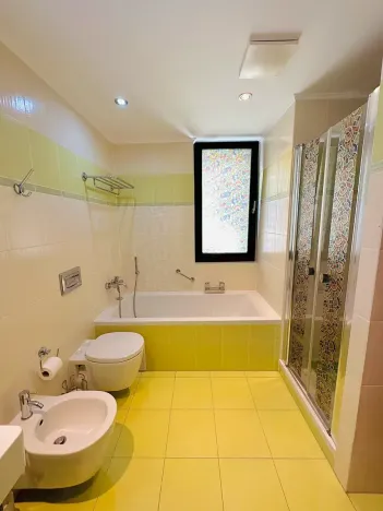 Prodej bytu 3+kk, Karlovy Vary, Pražská silnice, 102 m2