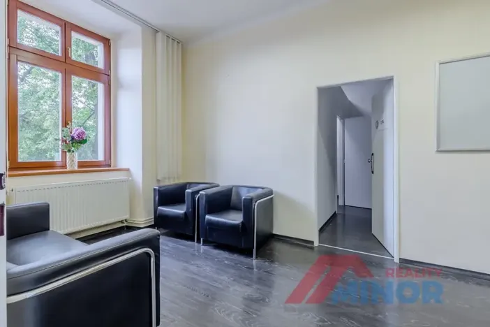 Pronájem ordinace, Slaný, Masarykovo náměstí, 69 m2