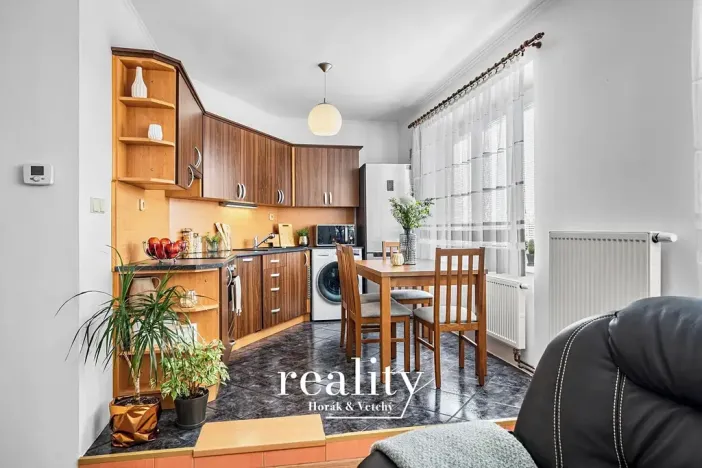 Prodej bytu 3+kk, Šumná, 88 m2