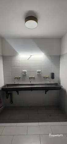 Pronájem obchodního prostoru, Blansko, Gellhornova, 110 m2