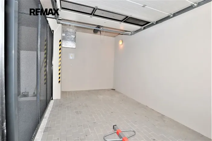 Pronájem garáže, Plzeň, Koterovská, 12 m2