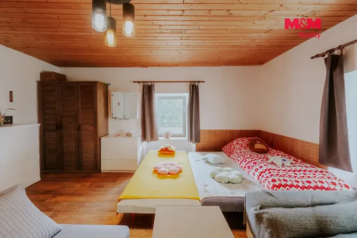Prodej rodinného domu, Kadov - Lnářský Málkov, 250 m2