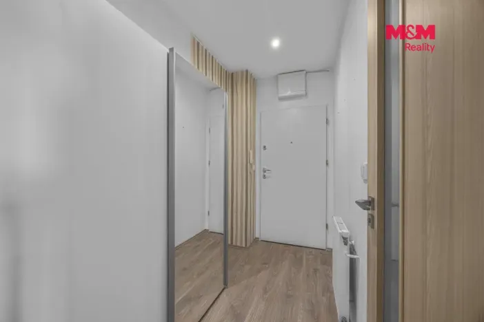 Prodej bytu 2+kk, Hradec Králové, Bidlova, 54 m2