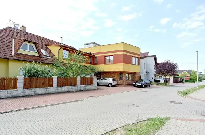 Pronájem bytu 1+kk, Praha - Šeberov, Musilova, 22 m2
